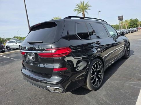 Used 2021 BMW X7 xDrive40i w/ M Sport Package AWD/4WD image 6