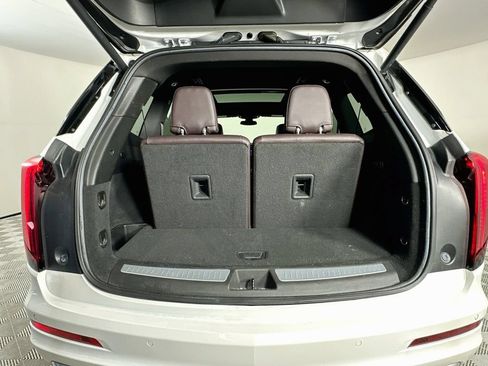 Used 2022 Cadillac XT6 Premium Luxury FWD image 27