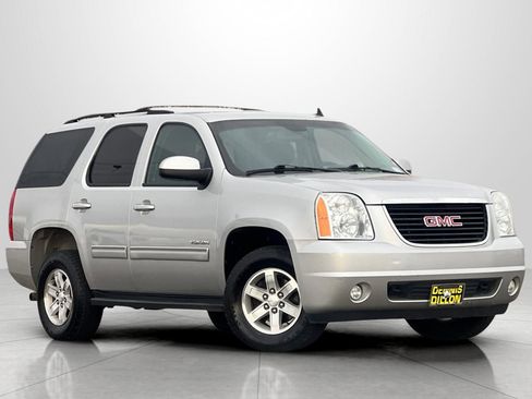 Used 2011 GMC Yukon SLE w/ Convenience Package image 1