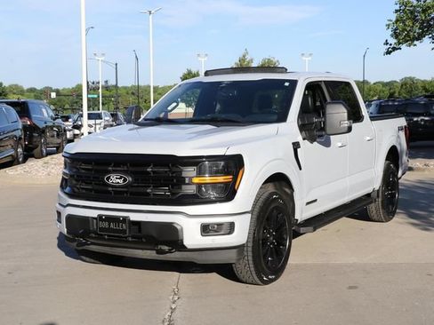 Used 2025 Ford F150 XLT w/ Equipment Group 303A High AWD/4WD image 3