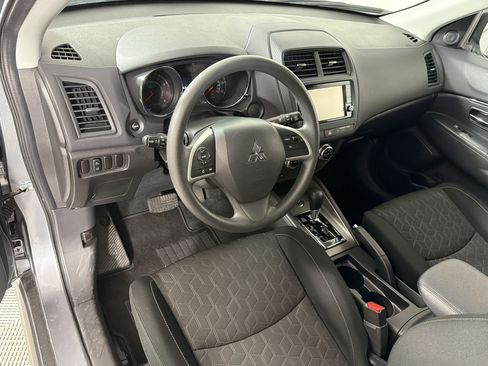 Used 2025 Mitsubishi Outlander Sport AWD image 4