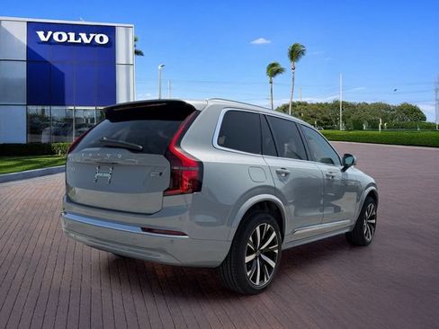 New 2026 Volvo XC90 B5 Core AWD/4WD image 7