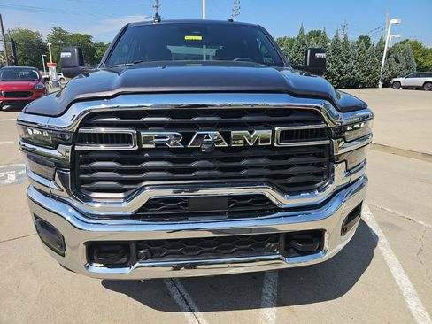 Used 2026 RAM 2500 Big Horn AWD/4WD image 5