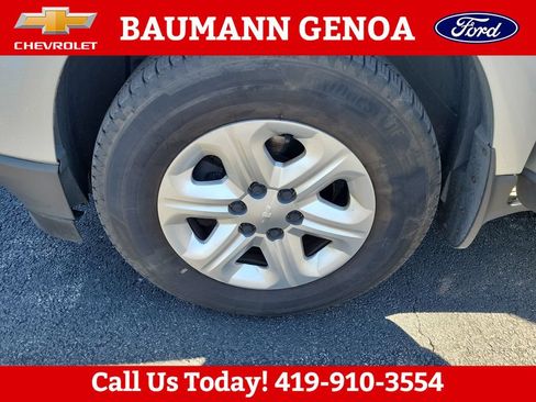 Used 2012 Chevrolet Traverse LS FWD image 27