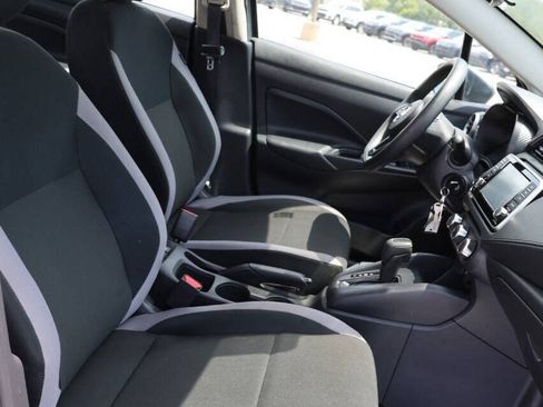 Used 2025 Nissan Versa S w/ Trunk Package FWD image 15