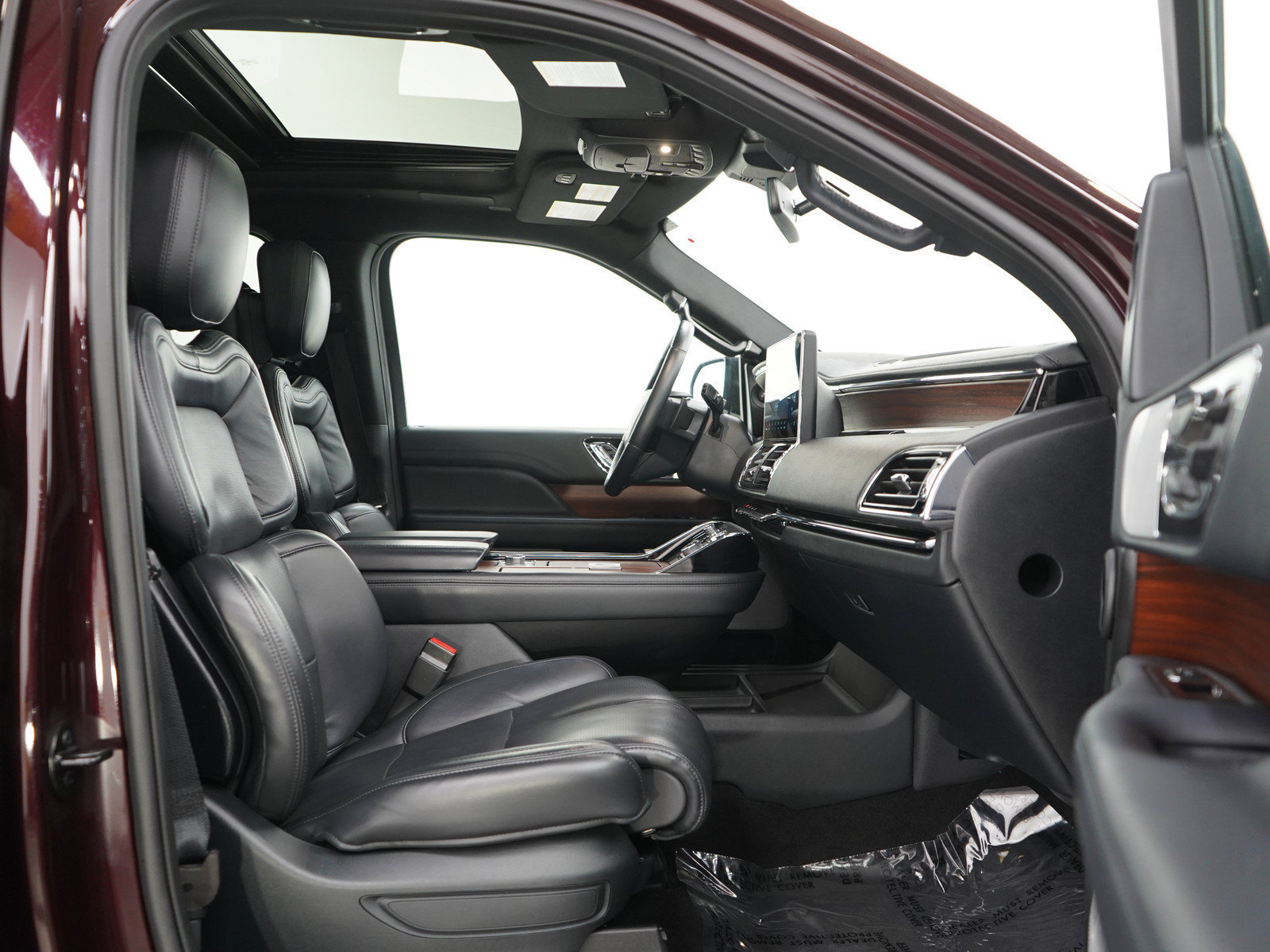 Used 2023 Lincoln Navigator Reserve w/ Equipment Group 201A AWD/4WD image 11