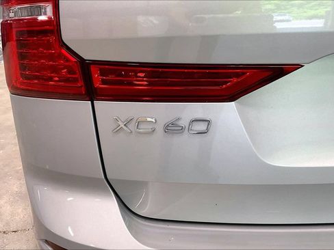 Certified 2023 Volvo XC60 B5 Ultimate w/ Climate Package AWD/4WD image 25