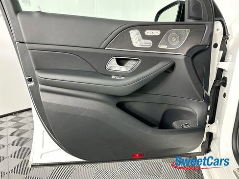 Used 2024 Mercedes-Benz GLE 53 AMG 4MATIC Coupe image 41