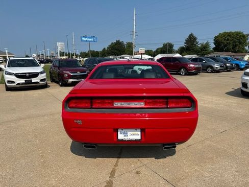 Used 2014 Dodge Challenger SXT Plus RWD image 6
