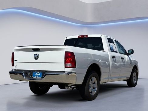Used 2024 RAM 1500 Classic SLT image 5