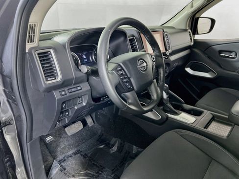 Used 2024 Nissan Frontier SV w/ SV Convenience Package AWD/4WD image 9
