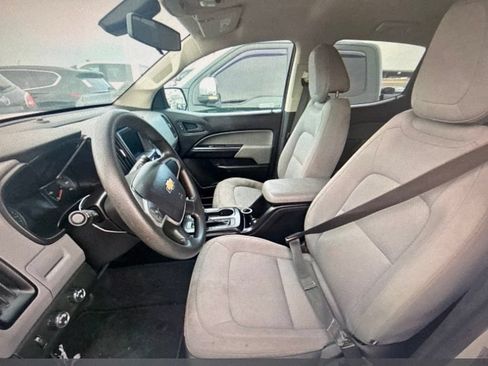 Used 2020 Chevrolet Colorado W/T w/ WT Convenience Package AWD/4WD image 6