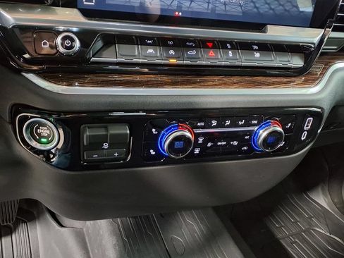 New 2026 GMC Sierra 1500 Elevation w/ LPO, GMC Protection Package AWD/4WD image 18
