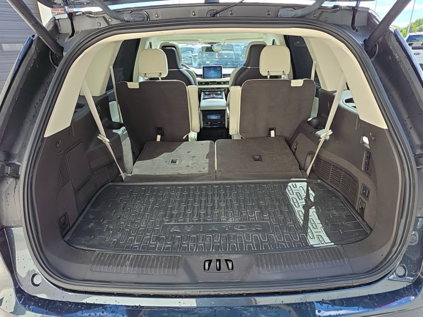 Used 2023 Lincoln Aviator Black Label Grand Touring AWD/4WD image 30