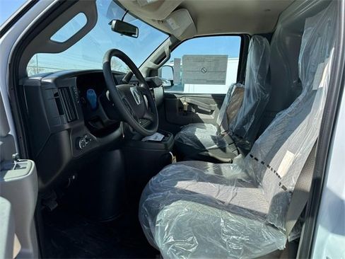 New 2025 Chevrolet Express 2500 w/ Driver Convenience Package image 7