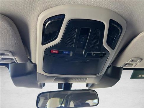 Used 2025 Subaru Outback Premium image 22