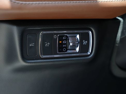 Used 2023 Lincoln Aviator Reserve RWD image 16