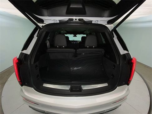Used 2021 Cadillac XT6 Premium Luxury image 25