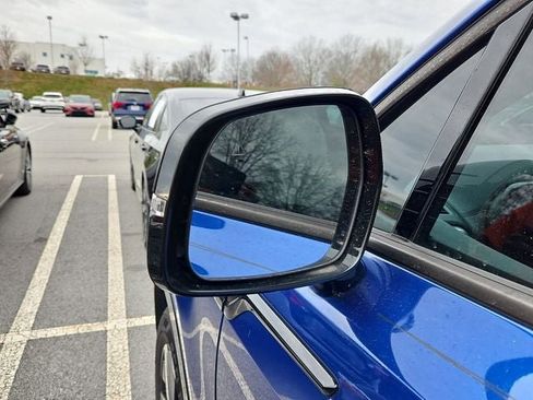 Used 2022 Kia Sorento EX image 15