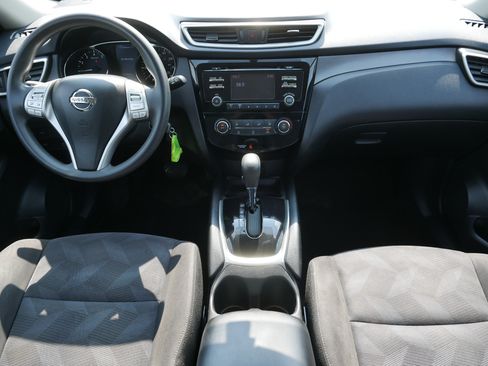 Used 2015 Nissan Rogue S AWD/4WD image 10