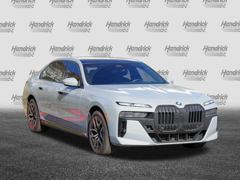 Certified 2023 BMW 760i xDrive w/ Executive Package image 2