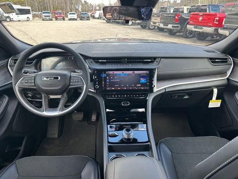New 2026 Jeep Grand Cherokee L 4WD image 13