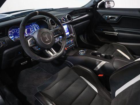 Used 2020 Ford Mustang Shelby GT500 w/ Carbon Fiber Track Pack RWD image 27