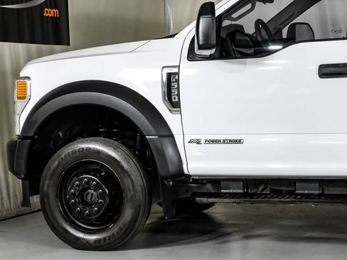 Used 2021 Ford F550 4x4 Crew Cab Super Duty w/ Power Equipment Group image 12