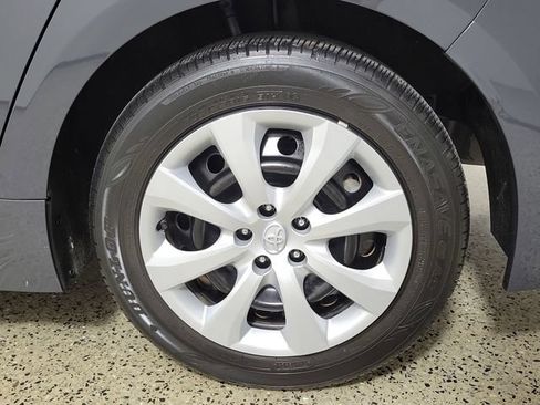 Used 2024 Toyota Corolla LE FWD image 8