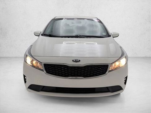 Used 2018 Kia Forte LX FWD image 2