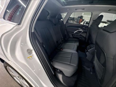 Used 2025 Audi Q5 Premium w/ Premium Plus AWD/4WD image 28