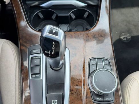 Used 2017 BMW X3 sDrive28i image 2