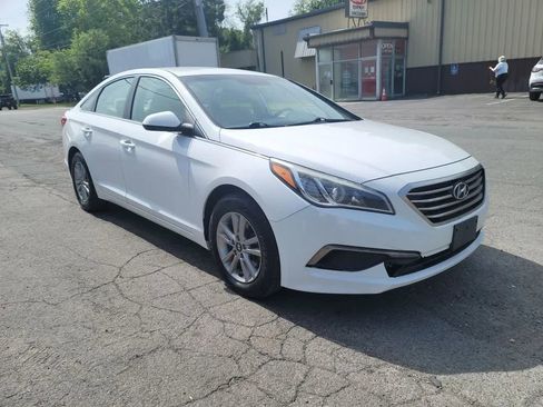 Used 2016 Hyundai Sonata SE FWD image 3