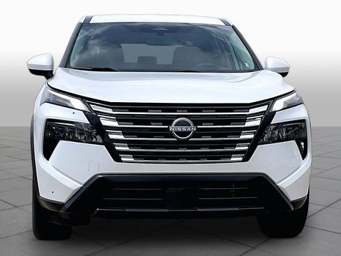 Used 2024 Nissan Rogue SV AWD/4WD image 4