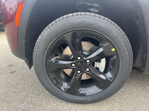 New 2026 Jeep Grand Cherokee L Limited AWD/4WD image 34