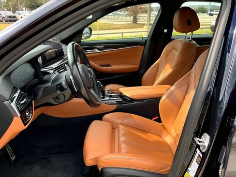 Used 2023 BMW 540i 540i w/ M Sport Package image 8