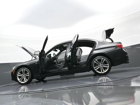 Used 2017 BMW 330i xDrive Sedan image 41