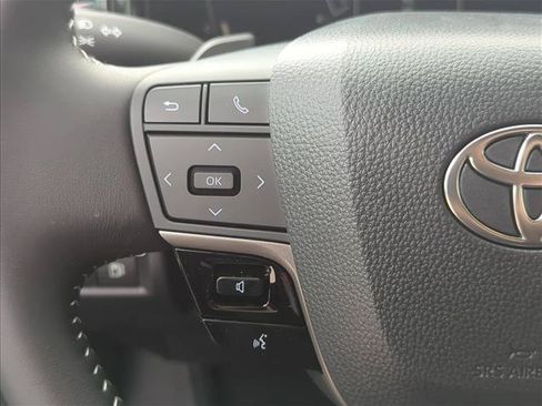 Used 2026 Toyota Camry SE FWD image 18