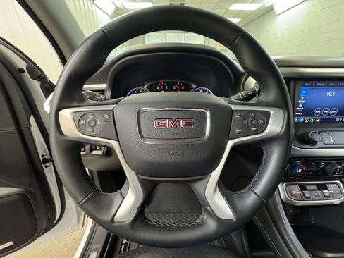 Used 2023 GMC Acadia SLT AWD/4WD image 36