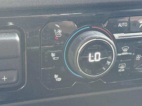 Used 2024 Chevrolet Silverado 1500 High Country w/ Technology Package image 21