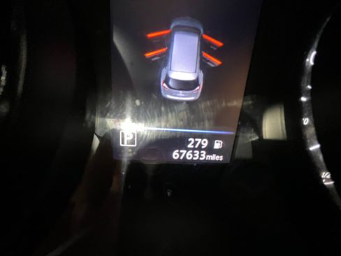 Used 2018 Nissan Rogue SL w/ Premium Package image 11