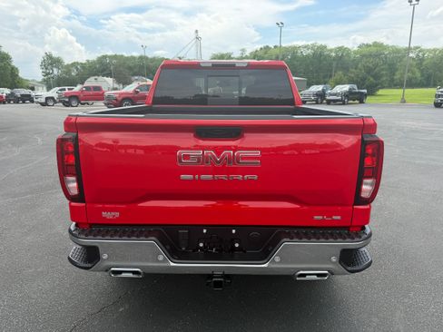 Used 2024 GMC Sierra 1500 SLE AWD/4WD image 8