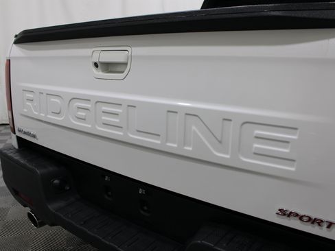 Used 2024 Honda Ridgeline Sport image 27