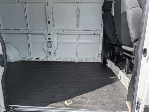 Used 2025 RAM ProMaster 2500 w/ Convenience Group image 29