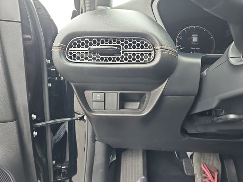 Used 2024 Honda HR-V Sport image 26