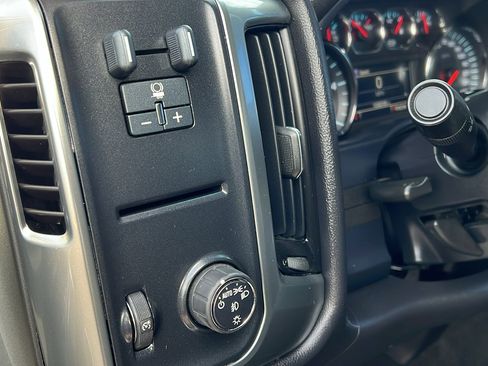 Used 2015 Chevrolet Silverado 2500 LT w/ LT Convenience Package image 26