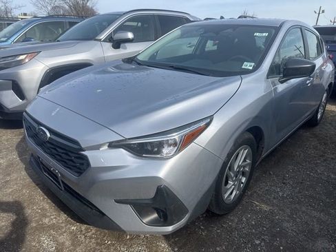 Used 2025 Subaru Impreza 2.0i image 4