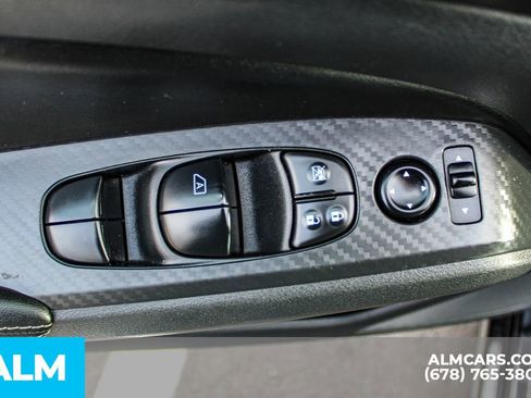 Used 2025 Nissan Altima 2.5 SV image 39