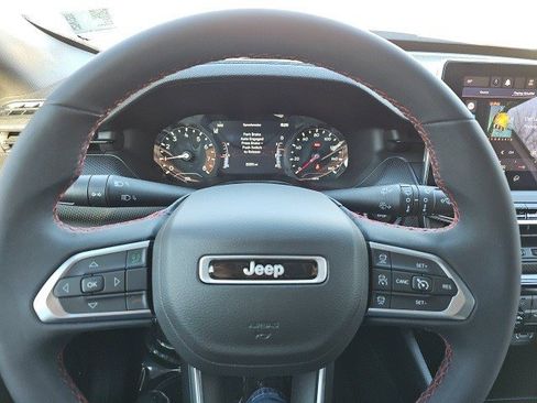 Used 2024 Jeep Compass Trailhawk w/ Trailer Tow Group image 21