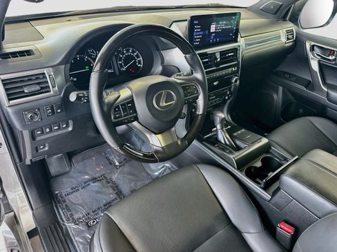 Used 2022 Lexus GX 460 Premium w/ Premium Plus Package AWD/4WD image 9